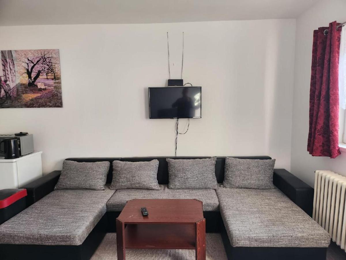 Homestay U Hanky Zdiby Exterior foto